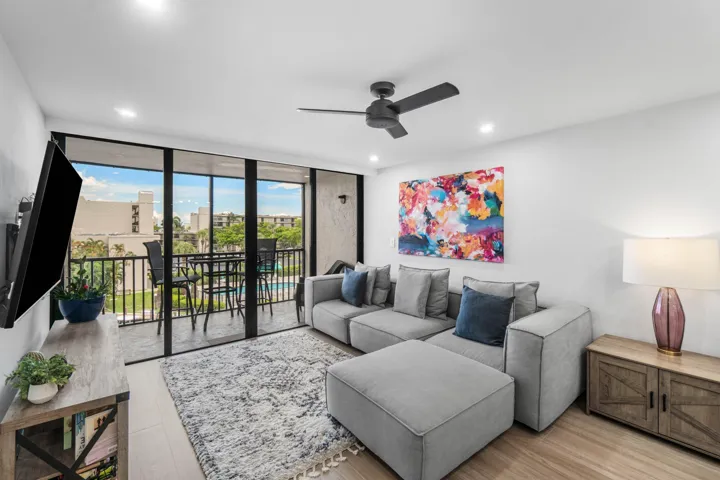 015-4RoyalPalmWay-402-BocaRaton-FL-33432