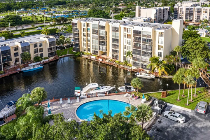 049-4RoyalPalmWay-402-BocaRaton-FL-33432