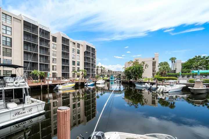044-4RoyalPalmWay-402-BocaRaton-FL-33432
