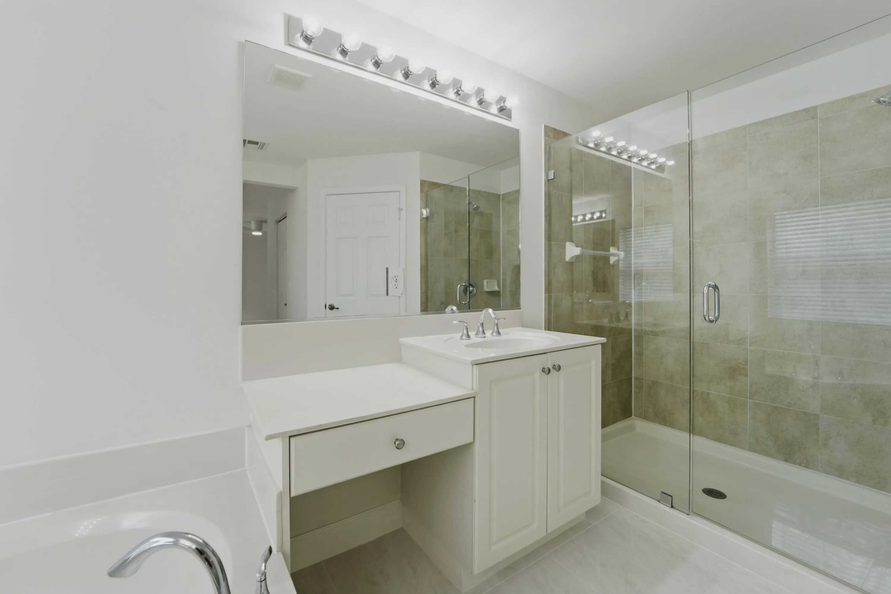 Property photo 87