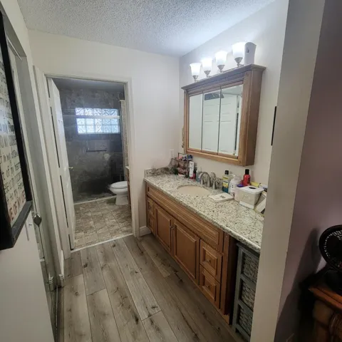 UPDATED WITH DUAL SINKS 2 SEPARATE VANITIES