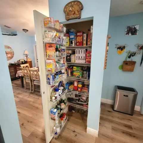 PANTRY CLOSET