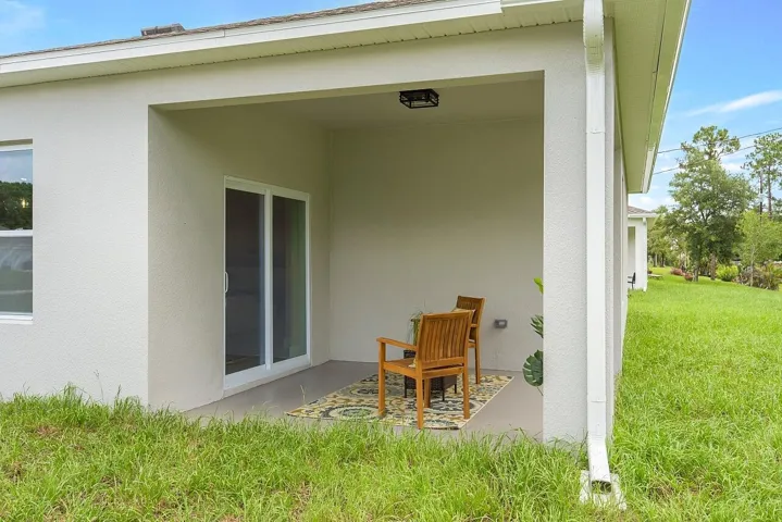 8226-104th-Ct-HigMedia-037-1280