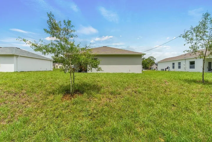 8226-104th-Ct-HigMedia-041-1280