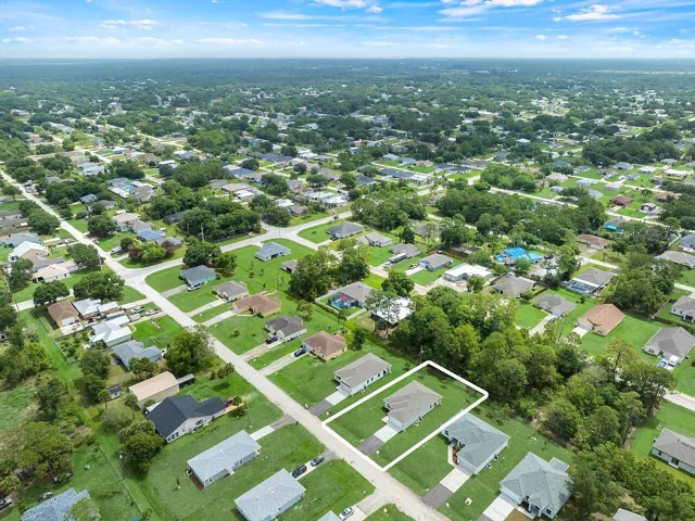 8226-104th-Ct-HigMedia-005-1280