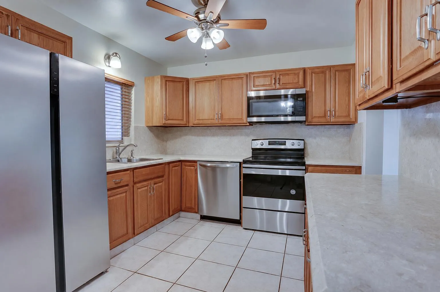 03 kitchen