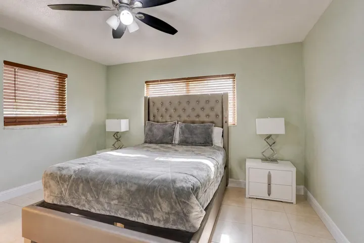 09 bed