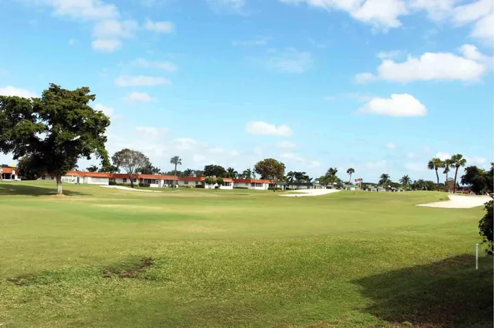 Kings Point Par 3