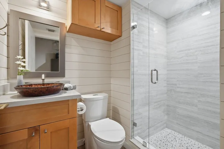 Staff room bathroom
