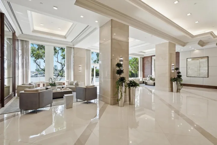 Villa Marina Lobby