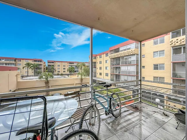 410 NW 68th Avenue #301-61