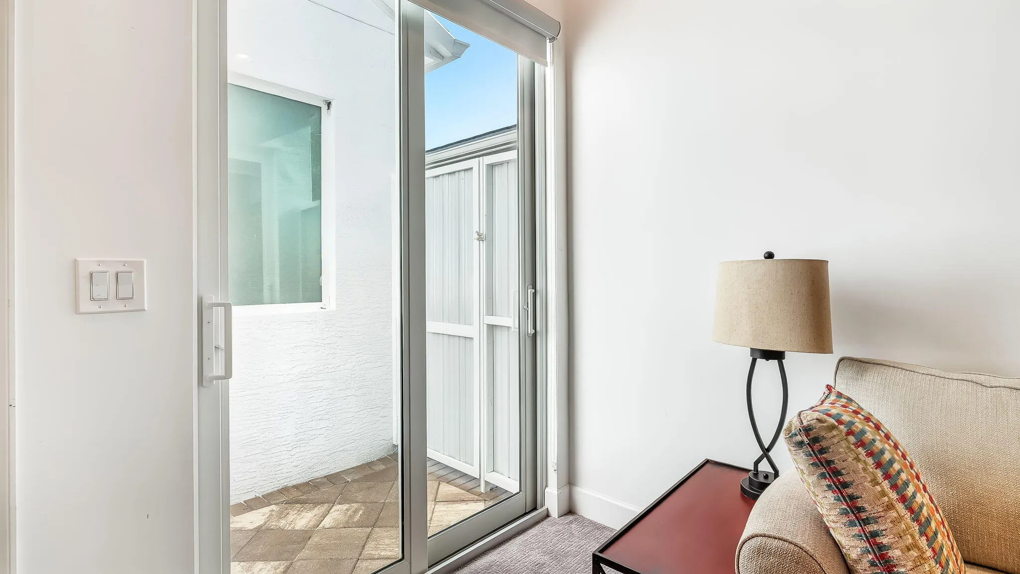Bedroom 3 with atrium