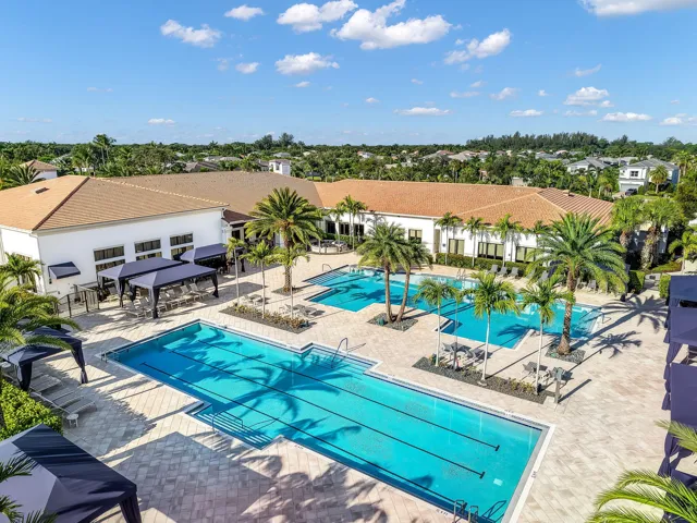 Clubhouse Pool