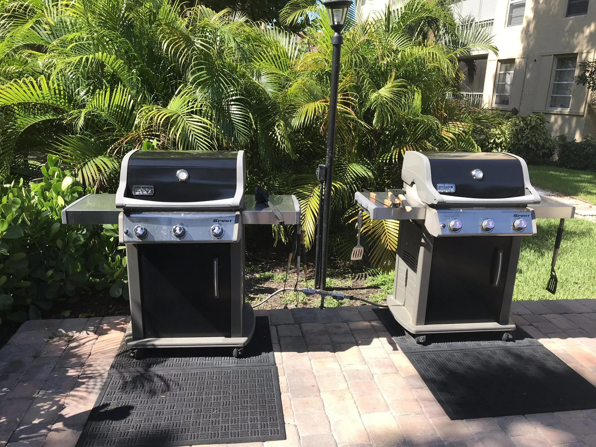 2 GAS BBQ'S