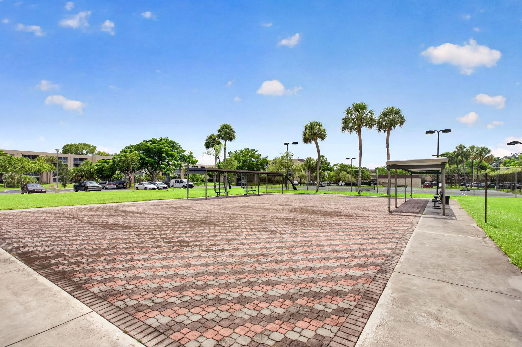 25-web-or-mls-3301-4553