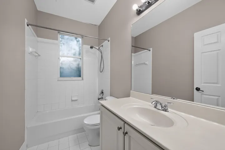 8481_V_a_D_Oro-Bathroom-0025