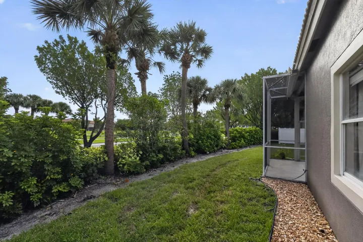 8481_V_a_D_Oro-Exterior-0115