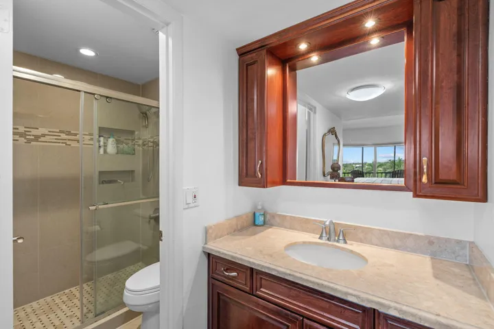 20-web-or-mls-1839 Middle River dr unit