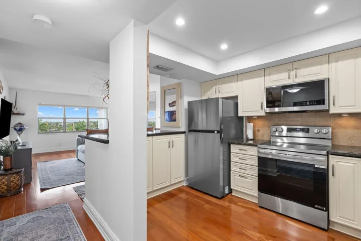 5-web-or-mls-1839 Middle River dr unit 5