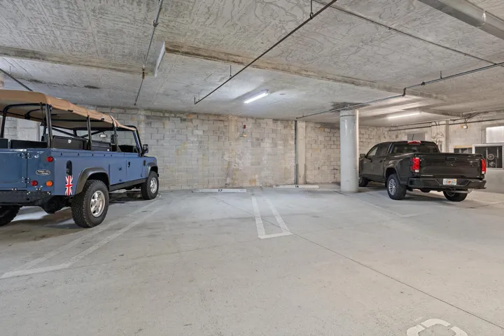 3920 N Flagler Dr 301-1