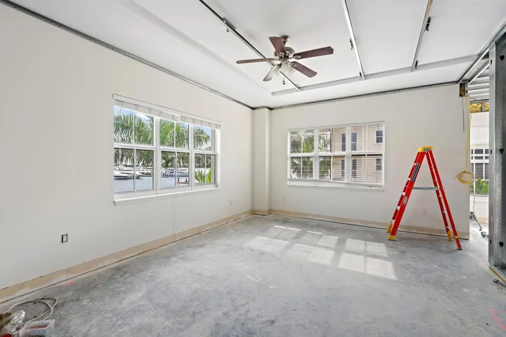 3920 N Flagler Dr 301-11