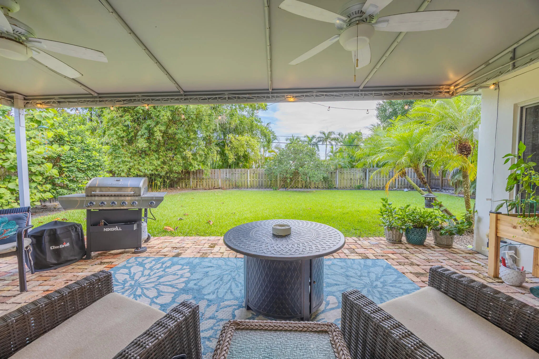 153A0099-HDR
