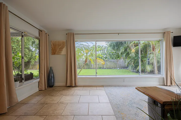 153A0090-HDR