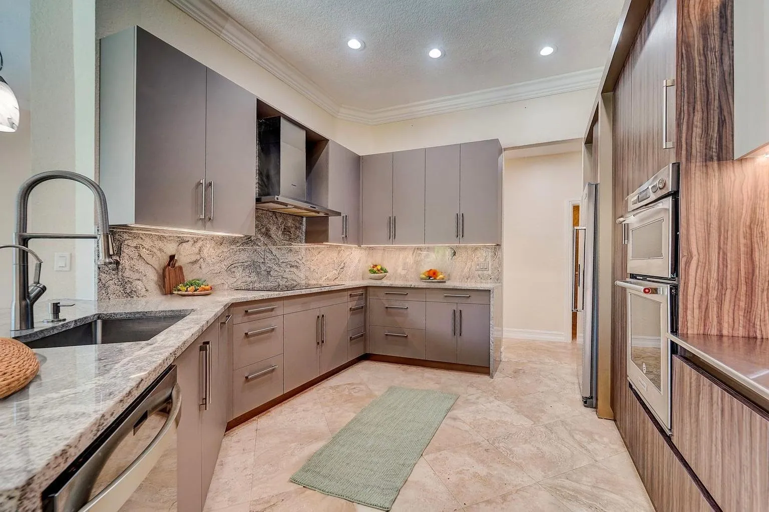 Virtual Staging Cloud - 010-017-10-1500x