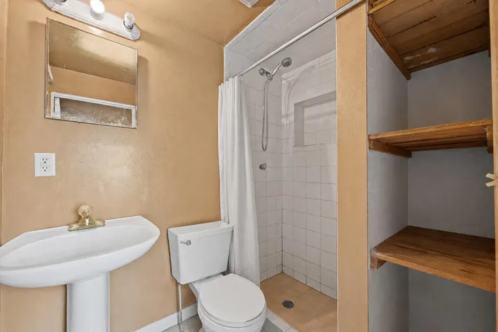 441 Fleming – Single Family Home