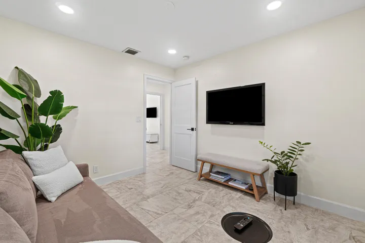 024-1401HummingbirdDrive-DelrayBeach-FL-