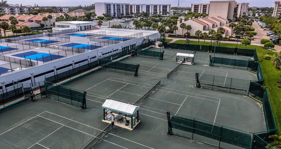 Tennis