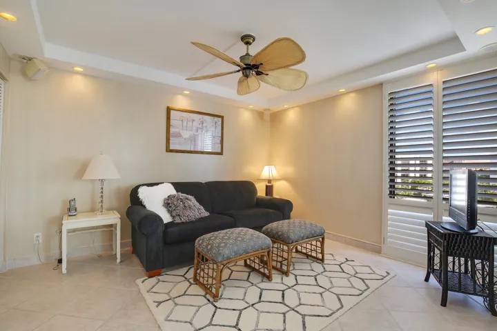 Bedroom/Den