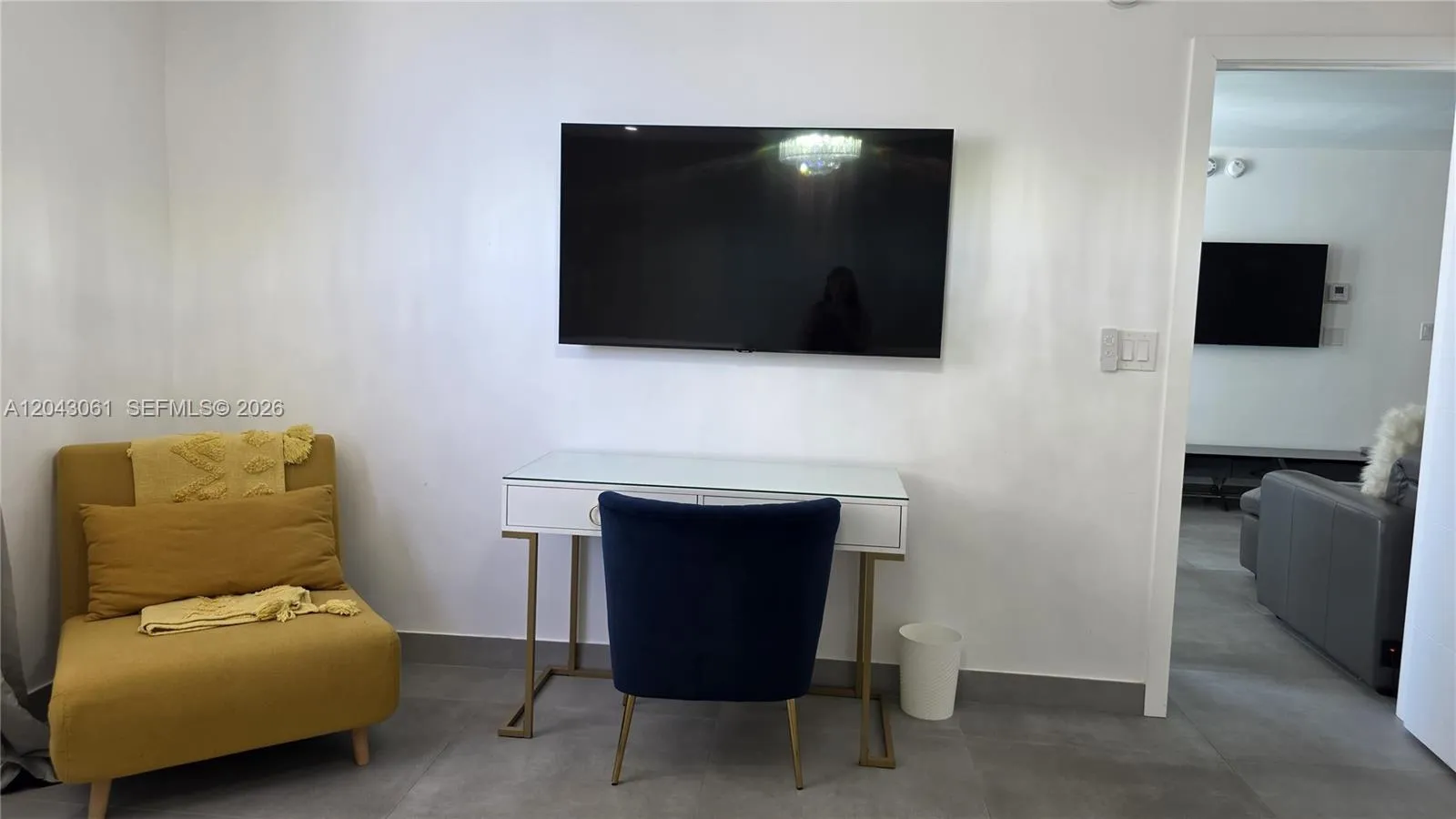 2nd Bedroom