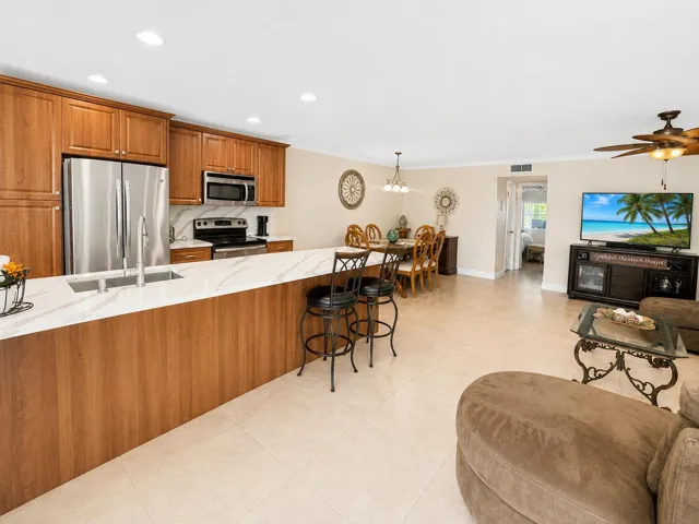 Kitchen Living area