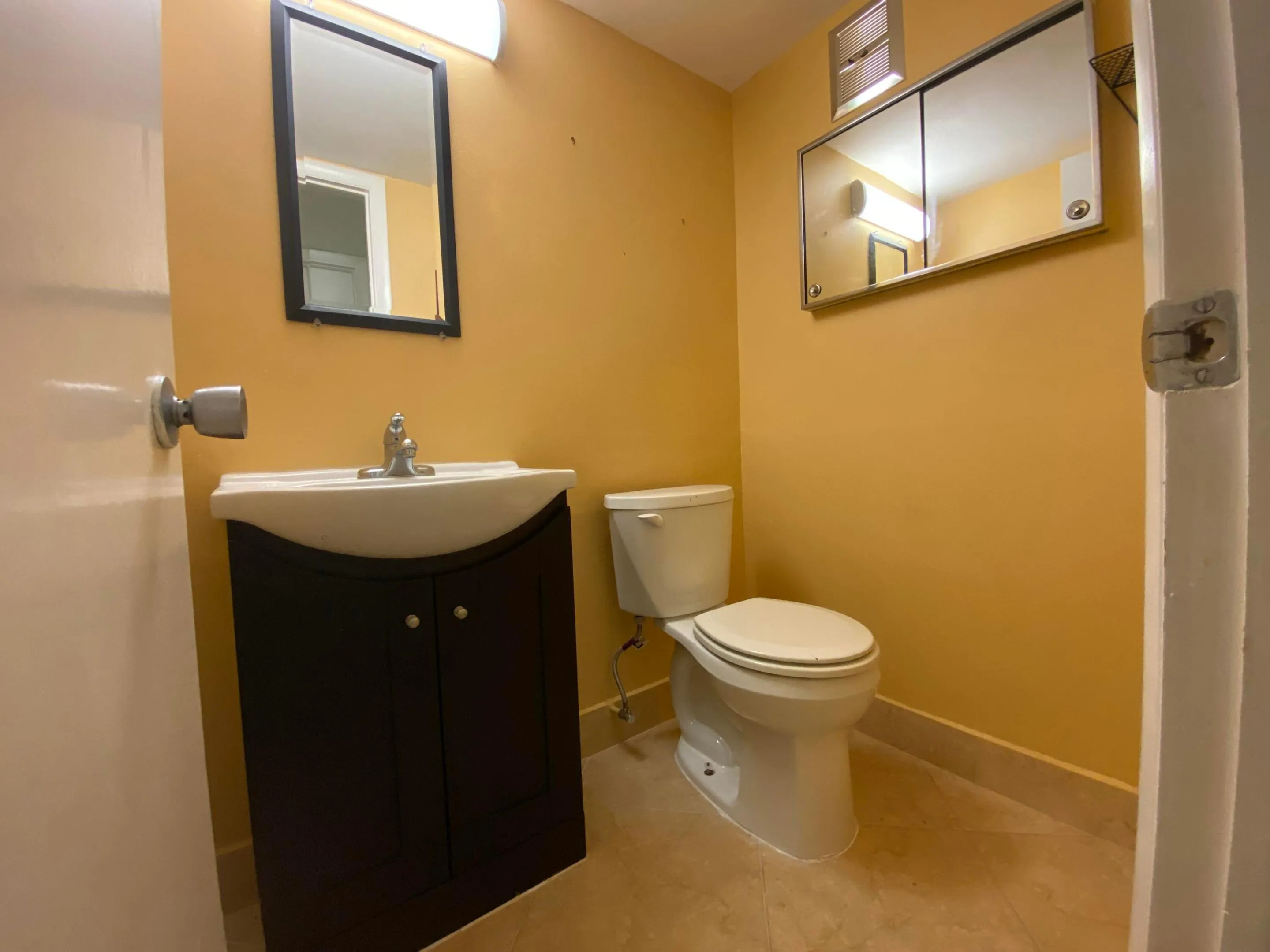 Hall Bath 2