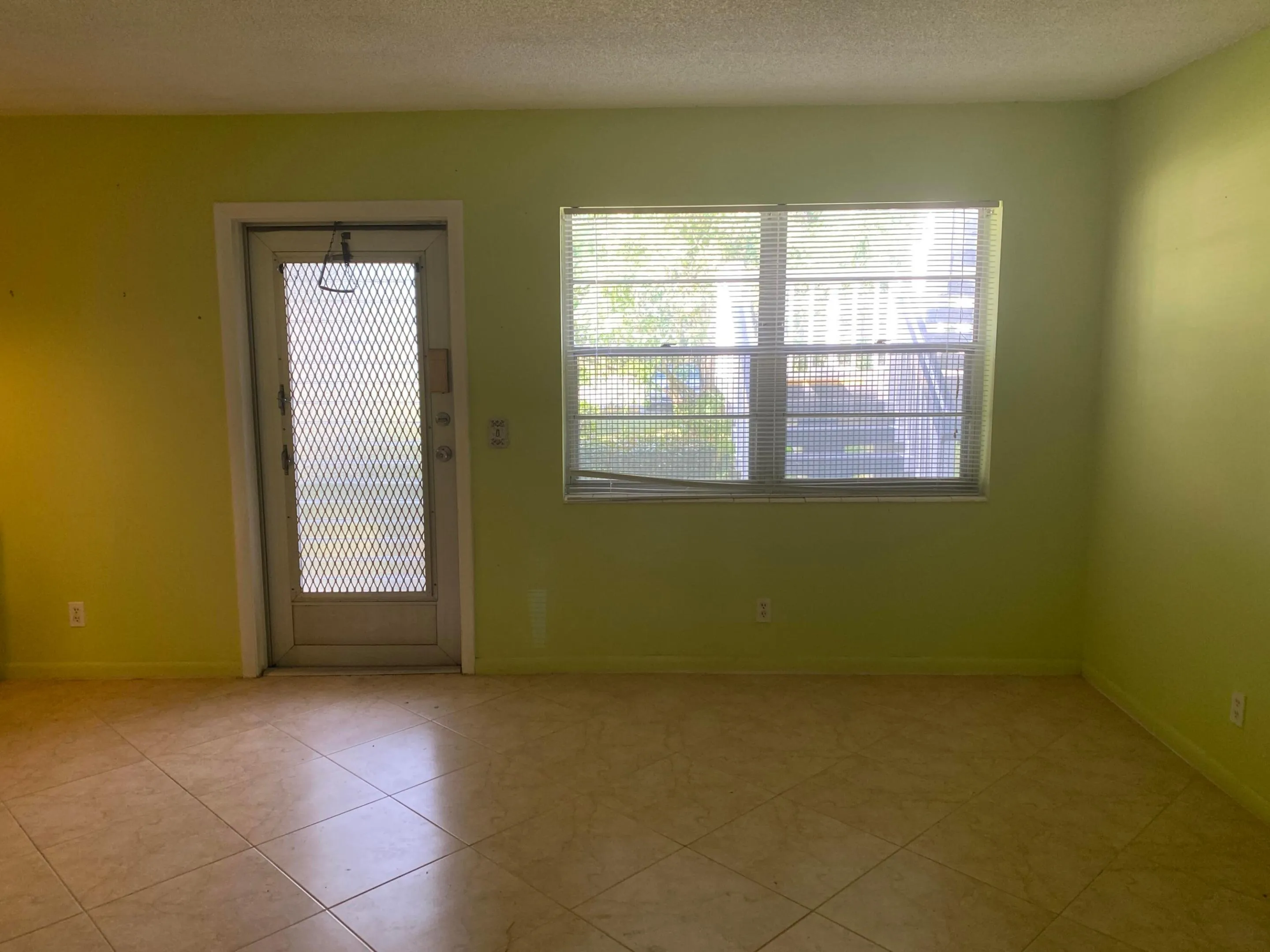 Living Room 4