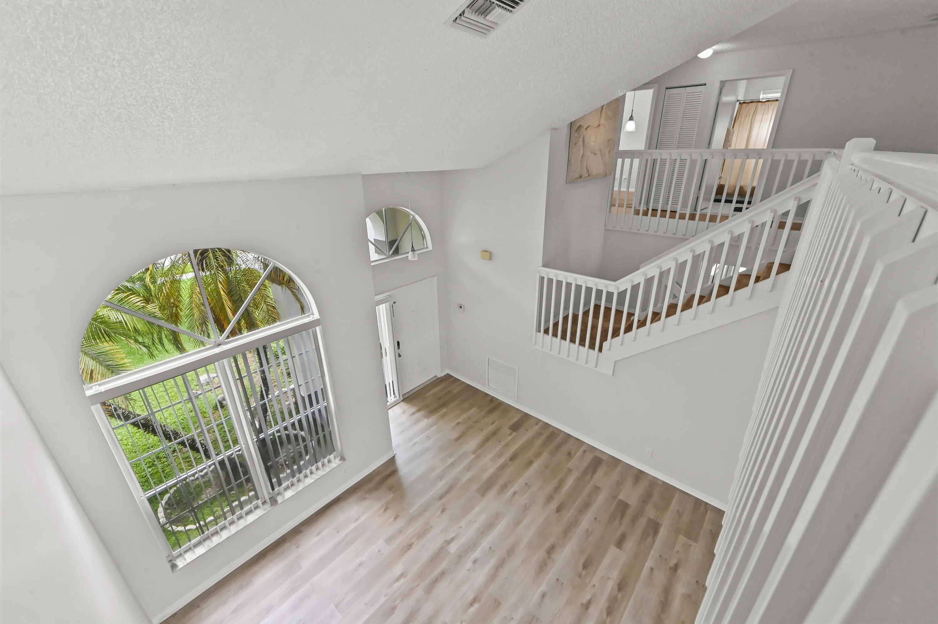 21 Living room 01