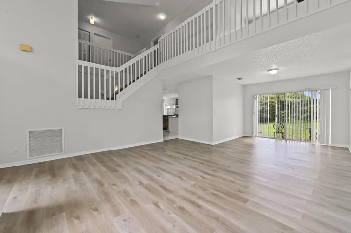 06 Living room 03