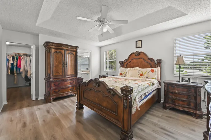 29 Bedroom 02