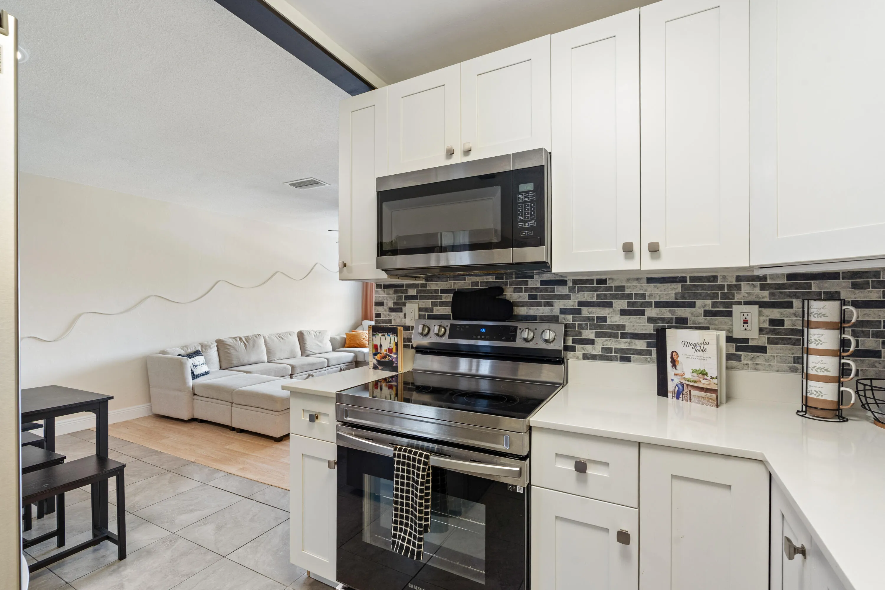 10-299 SW 7th Street Unit 206 Boca Raton