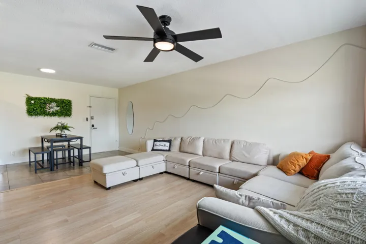 08-299 SW 7th Street Unit 206 Boca Raton