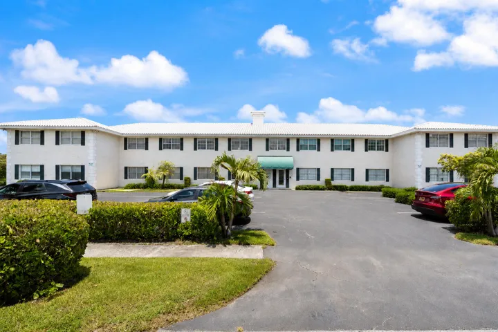 01-299 SW 7th Street Unit 206 Boca Raton