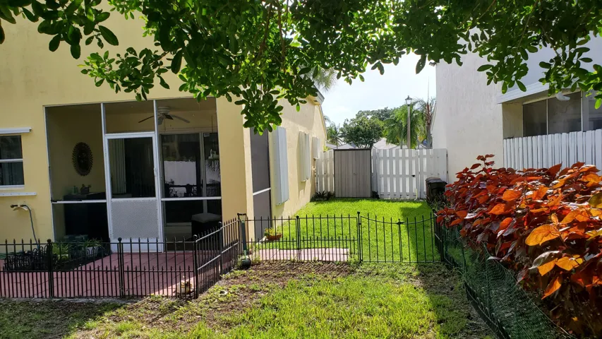 Side yard