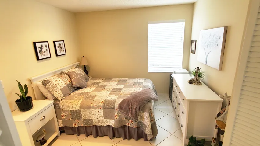 Bed room 2 (2)