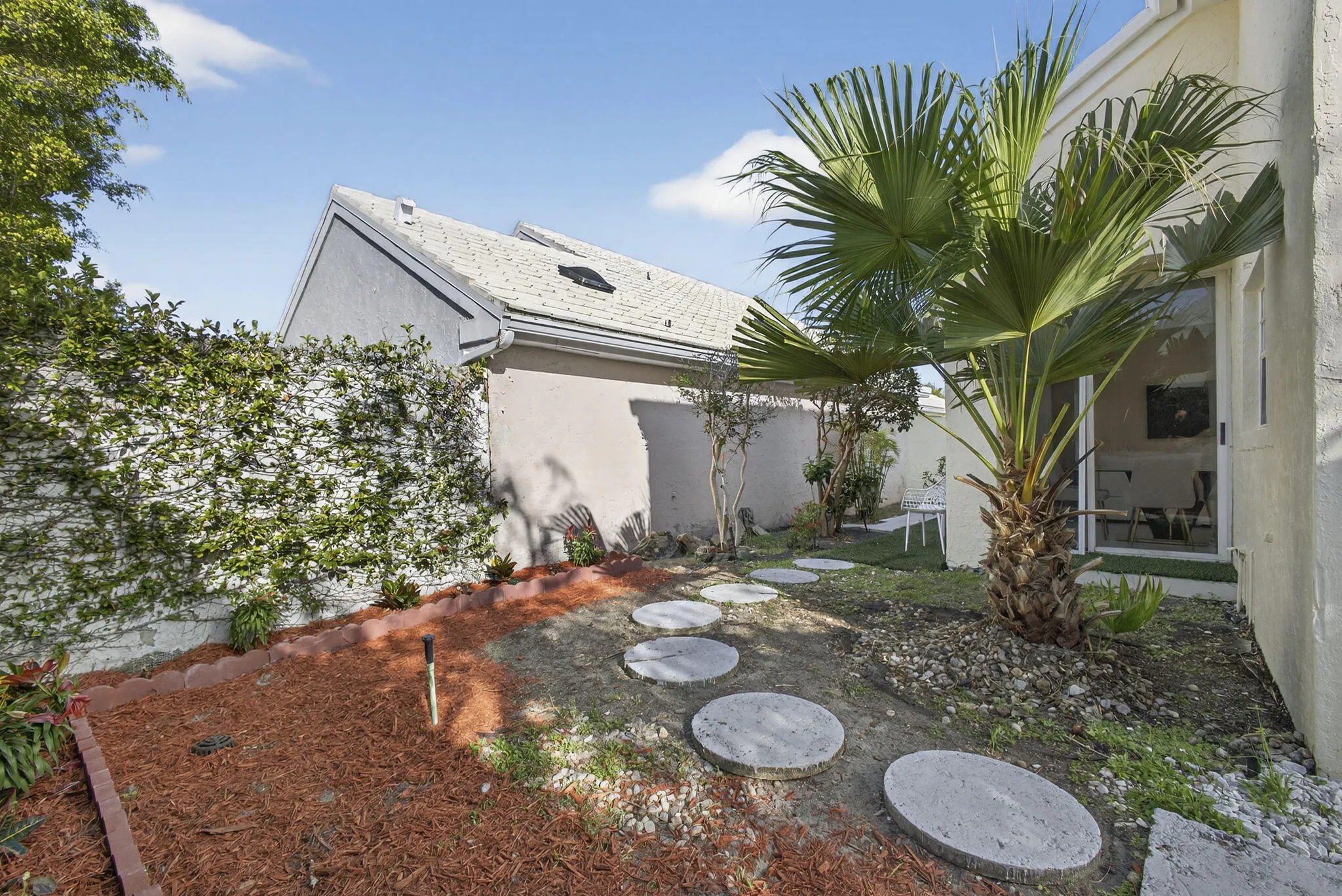 52-web-or-mls-BS1A5595