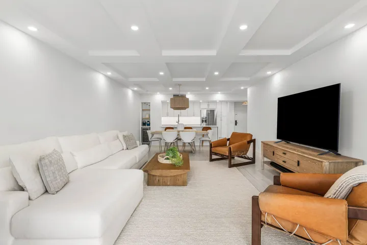 011-4748SouthOceanBoulevard-406-Highland