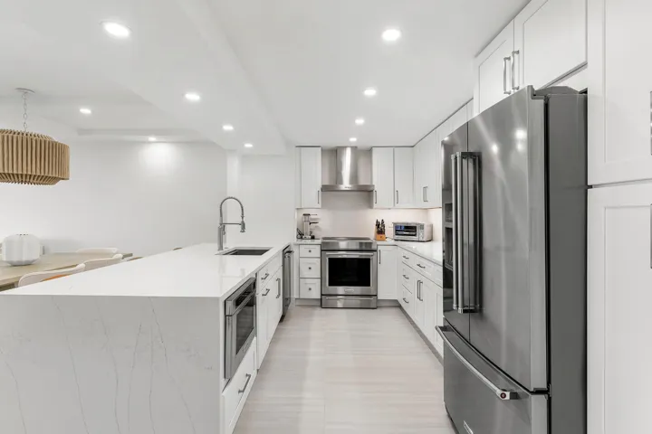 004-4748SouthOceanBoulevard-406-Highland