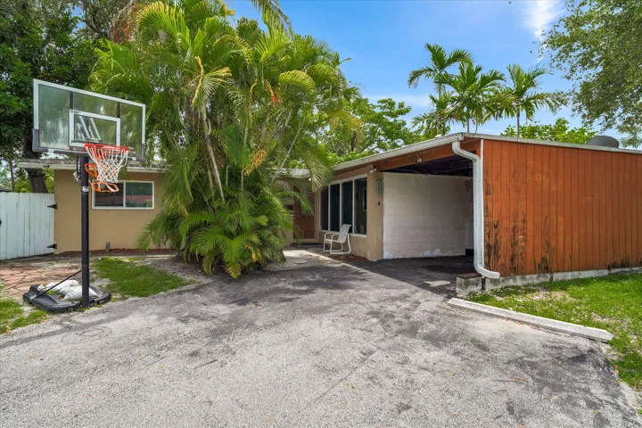 03-308 NW 27th Street-3