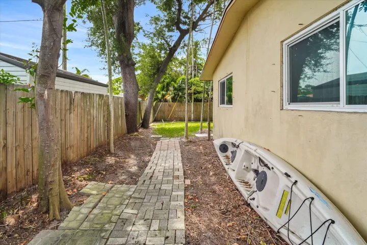 34-308 NW 27th Street-34