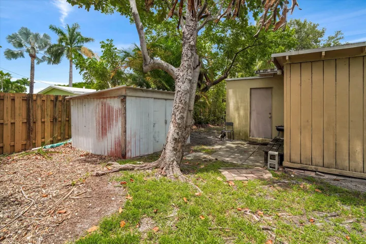 39-308 NW 27th Street-39